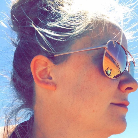 Meet your Posher, Jen - Picture 1 of 1